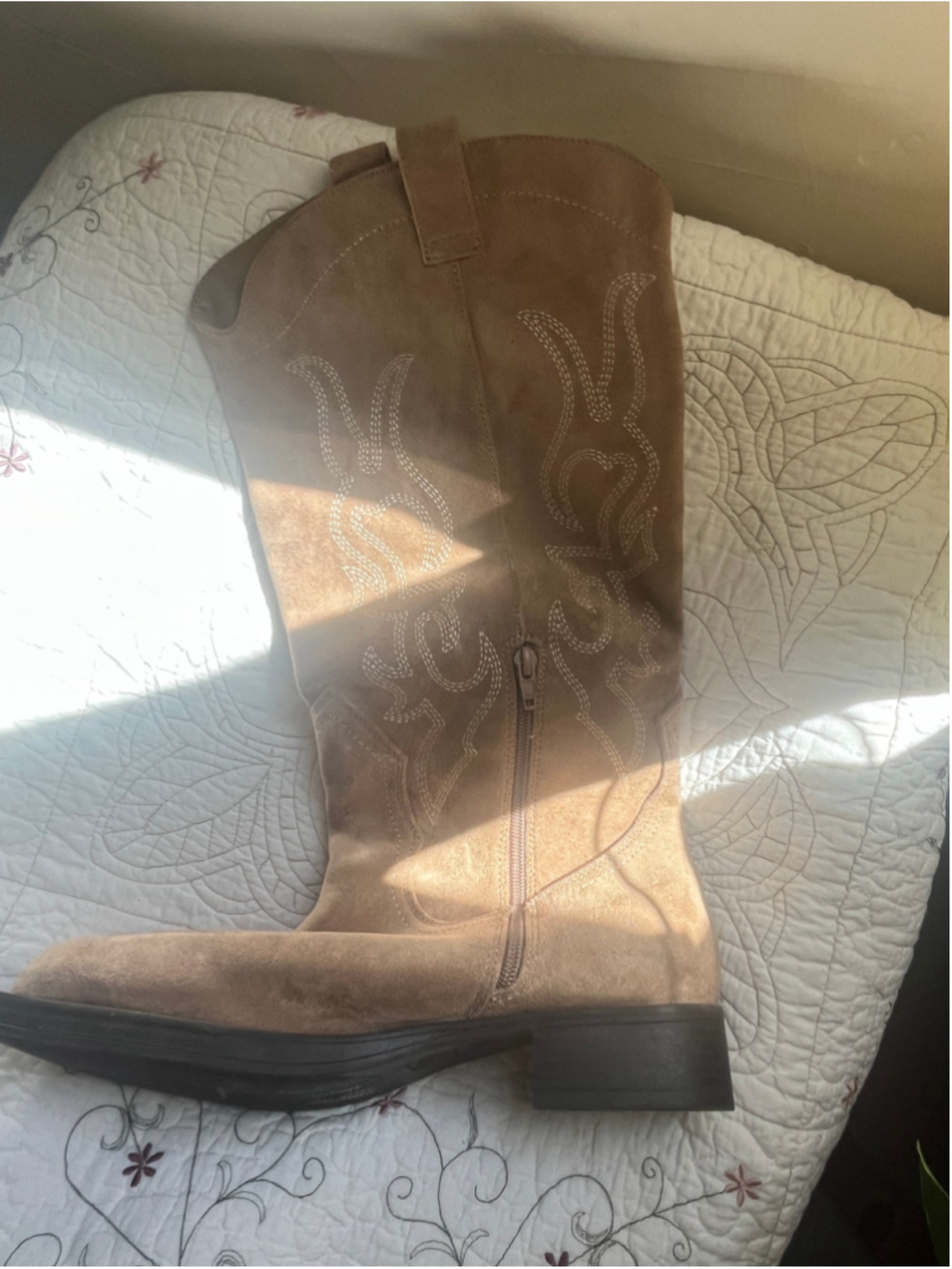Women's Unbranded Tan Suede Western Boots Size 11
